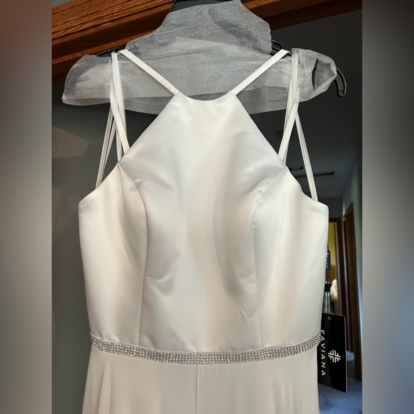 NWT - Ivory Special Occasion Floor Length Gown with sewn detail rhinestone belt - Picture 8 of 9